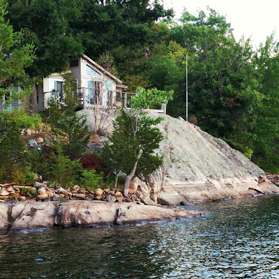 Crow Bay Cottages on Bobs Lake