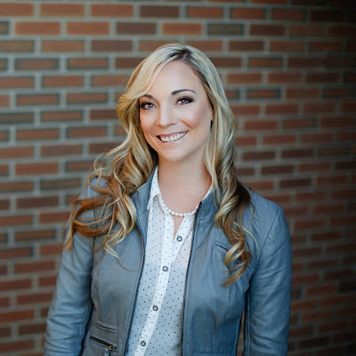 Alberta Mortgage Expert - Danelle Cole with The Place To Mortgage Inc.