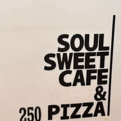 Vous réclamez ceci Profil Soul Sweet Cafe & 250 Pizza (Fort Saint John Local 250 Pizza)