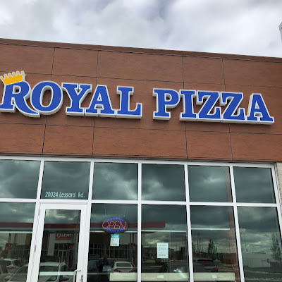 Royal Pizza Hamptons????